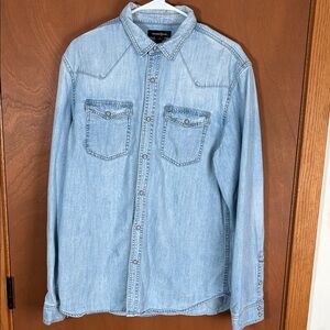 Treasure and Bond Mens Large Light Blue Denim Shirt